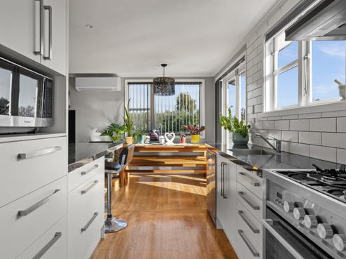 151 Harold Holt Avenue, Pirimai