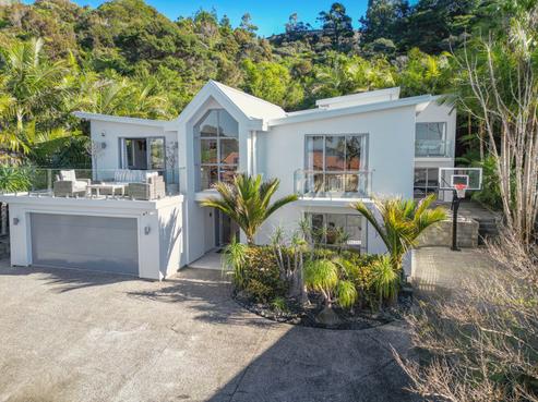 115 Waldorf Crescent, Orewa
