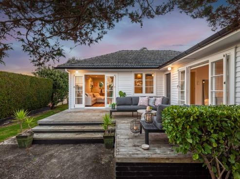 422 Old Te Atatu Road, Te Atatu Peninsula