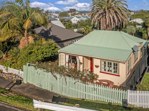 29 Clarence Street, Devonport