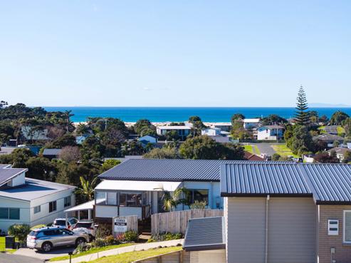 16 Nautical Heights, Mangawhai Heads