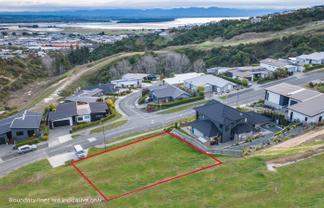 401 Princes Drive, Britannia Heights