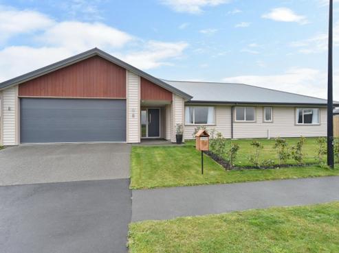 88 Petries Road, Woodend