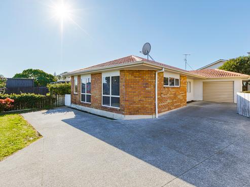 118 Great South Road, Manurewa