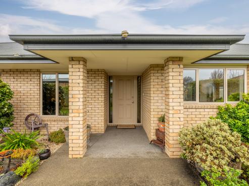 6 Meeking Place, Aidanfield