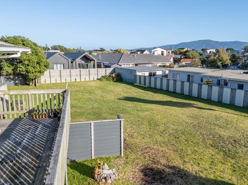 20 Eruini Street, Waikanae Beach