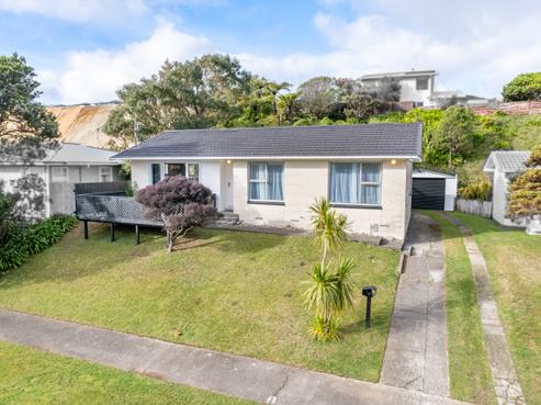 60 Waipounamu Drive, Kelson
