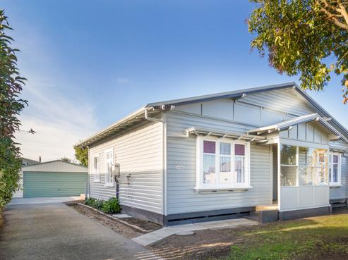 606 Beech Road, Akina