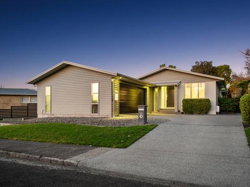12 Simmonds Crescent, Springfield
