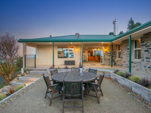 378 Heyward Point Road, Purakaunui