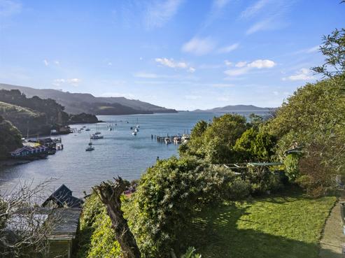 2 Harbour Terrace, Careys Bay