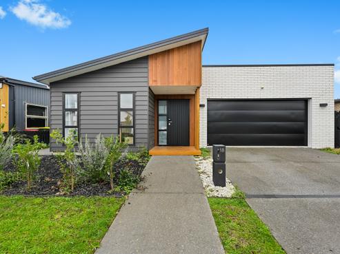 18 Guillaume Street, Greenhill Park