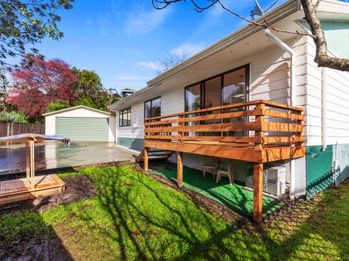 2 Peppertree Way, Brookfield