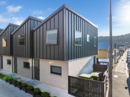 2 Dallas Lane, Caversham