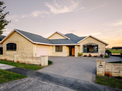5 Friesian Place, Grandview Heights