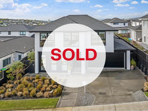 10 Hua Lane, Orewa