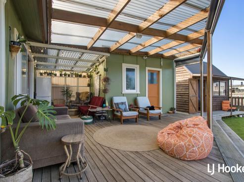 12 Marine Avenue, Waihi Beach