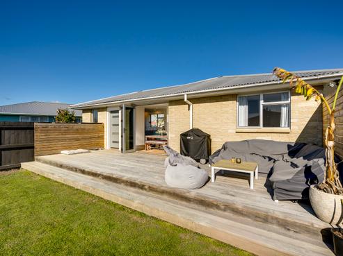 8 Lyttelton Crescent, Tamatea