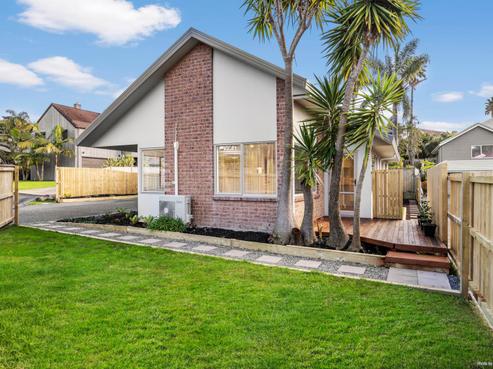 1/42 Esther Place, Red Beach