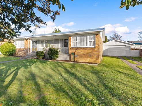 17 Kenmore Place, Tokoroa