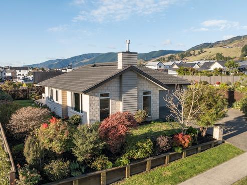 43 Fairose Drive, Richmond
