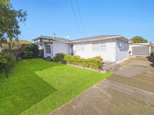 22 Muir Avenue, Mangere Bridge