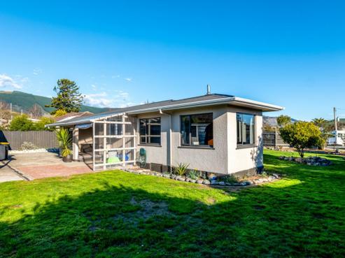 1 Lemari Avenue, Stoke