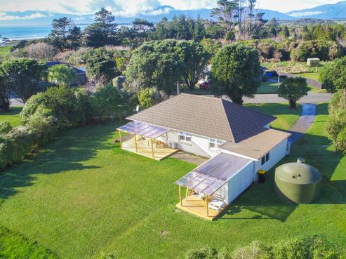 5 Larsen Street, Cape Foulwind