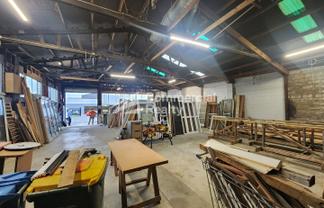 Practical New Lynn Warehouse
