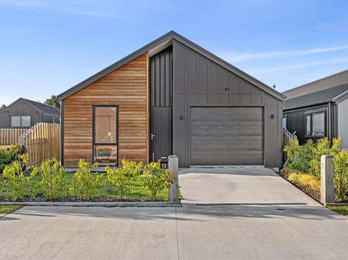 13 Cairnmuir Street, Wanaka