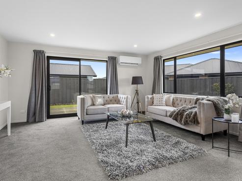 45 Tiritiri Moana Drive, Pegasus