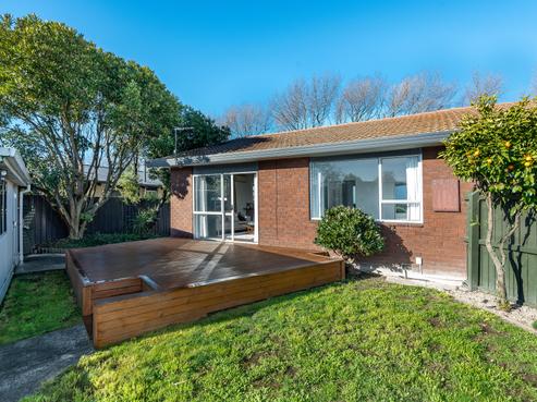 2/11 Hersham Place, Bromley