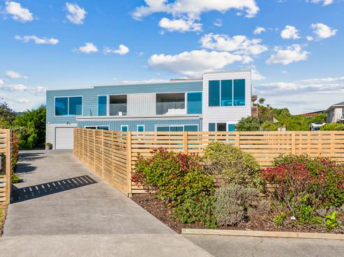 156 Field Way, Waikanae Beach