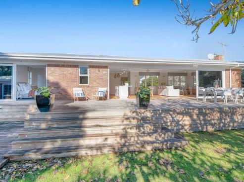 9 Laurence Street, Manly
