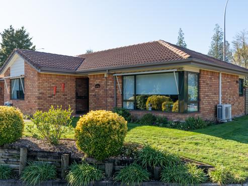 83 Grosvenor Gardens, Flagstaff