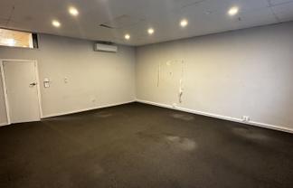 Lease Now: Well-Located Office in Downtown Core