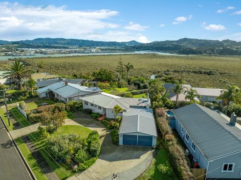 6 George Point Road, Onerahi
