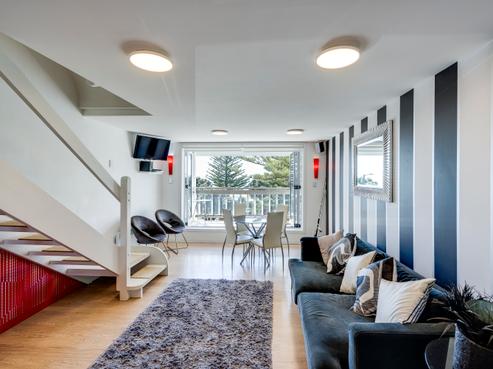249 Marine Parade, Napier South