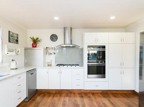 19 Fiona Crescent, Feilding