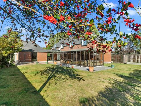 83 Grahams Road, Burnside