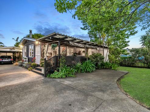 55 Kauri Road, Stanmore Bay
