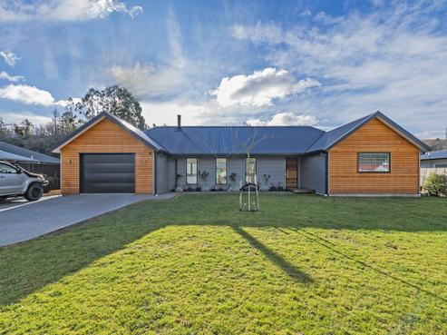 13 Railway Terrace, Glentunnel