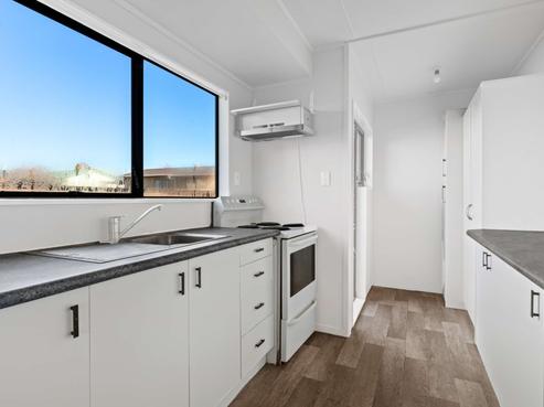 31 Sunrise Avenue, Owhata
