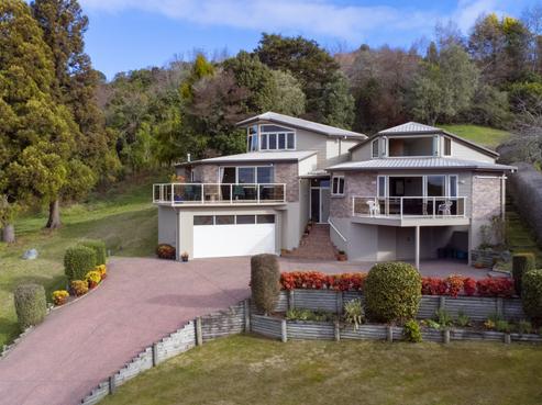 15 Cherry Lane, Acacia Bay