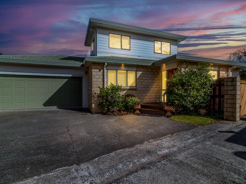 64 The Circle, Manly