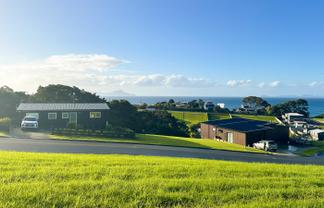 12 Starlight Place, Langs Beach