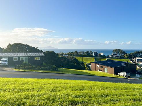 12 Starlight Place, Langs Beach