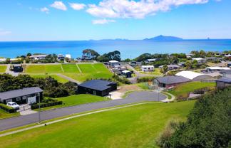 12 Starlight Place, Langs Beach