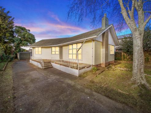 8 Friesian Drive, Mangere