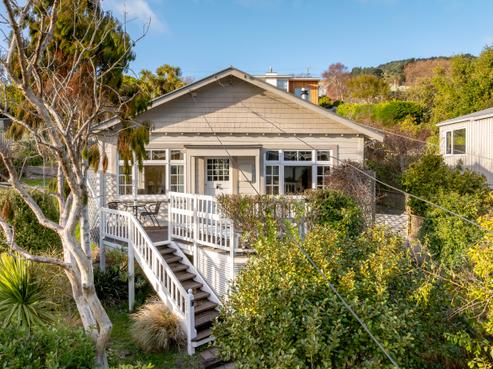 27 Marine Parade, Macandrew Bay